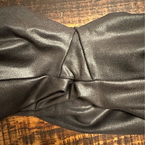 EUC - Spanx Faux Leather Leggings - Picture 8 of 8